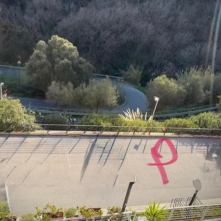Parcheggio, Terrazzo, Aria Condizionata - Dalgattonero Celle Ligure