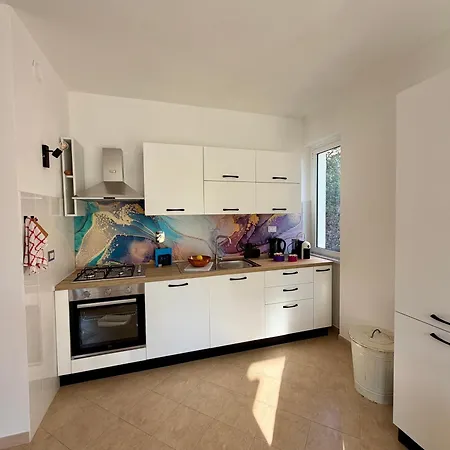 Parcheggio, Terrazzo, Aria Condizionata - Dalgattonero דירה