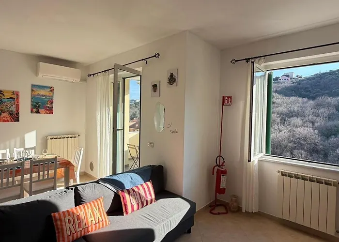 Parcheggio, Terrazzo, Aria Condizionata - Dalgattonero Celle Ligure